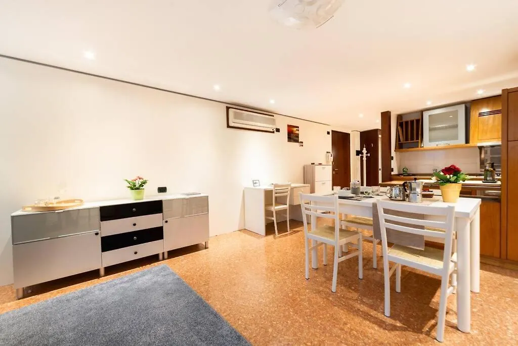 The Zen House Apartment Venice